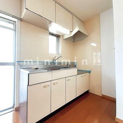 キッチン　※写真は別号室のものですので現状優先とさせていただきます。