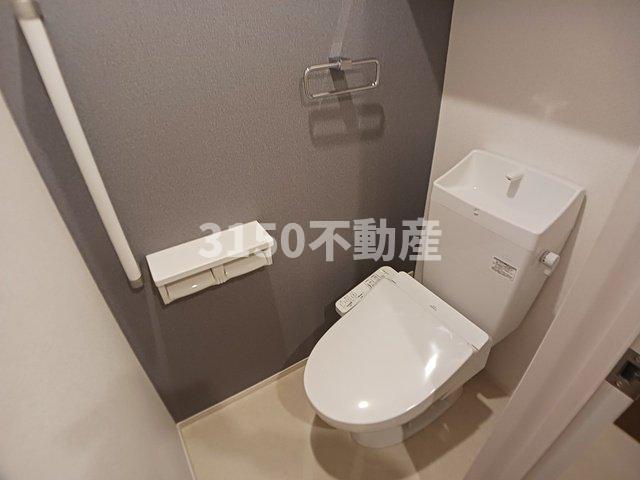 トイレ　清潔感のあるトイレです