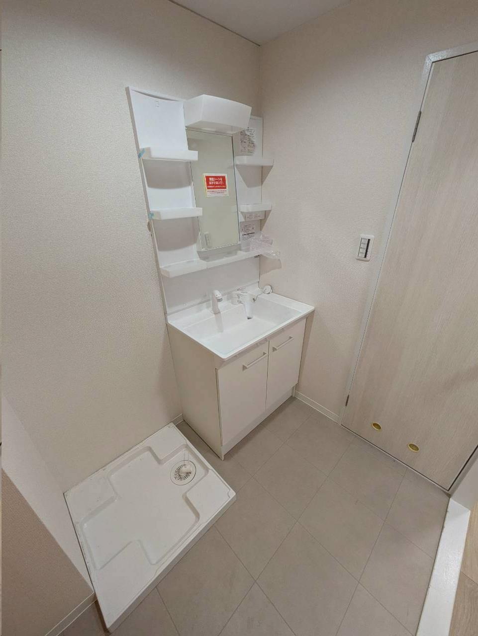 その他設備　(参考)406号室の写真。303号室とは間取りが反転してます