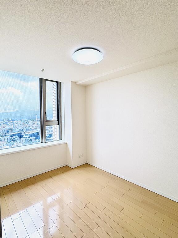 その他部屋・スペース　洋室5.8帖のお部屋です！
