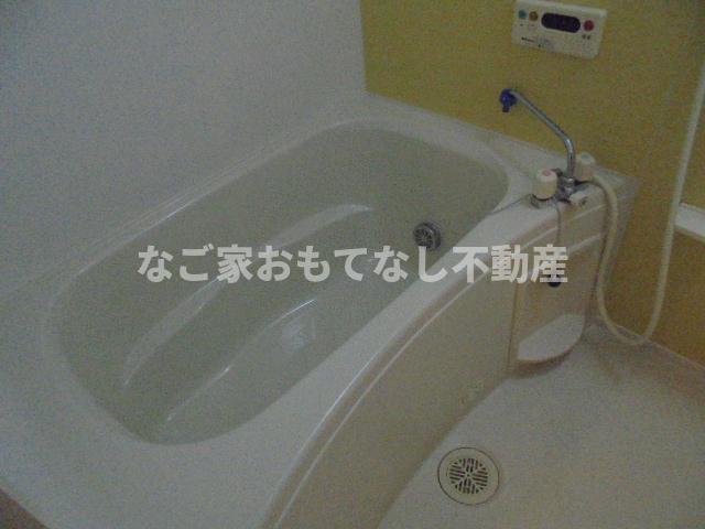 バス・シャワールーム　同タイプ写真