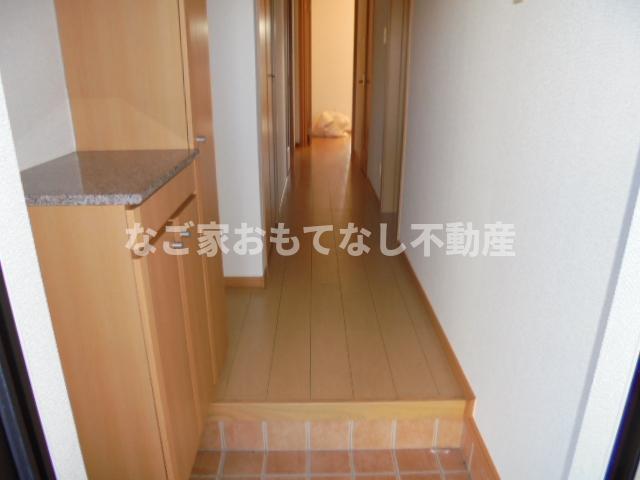 玄関　同タイプ写真