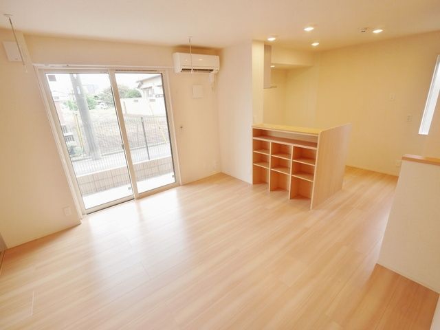 居室・リビング　★明るい室内です★
