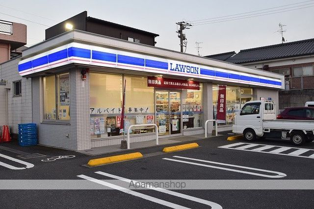 コンビニ　ローソン（コンビニ）まで525m