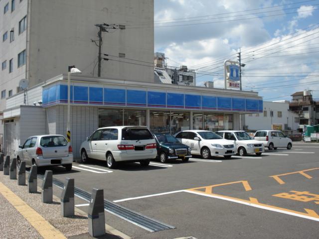 コンビニ　ローソン（コンビニ）まで560m