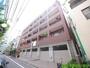 新宿三丁目駅より徒歩4分 2階 築17年9ヶ月の賃貸物件