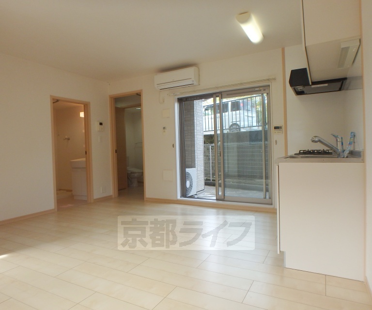 居室・リビング　角部屋で２面テラスのあるお部屋です。地下鉄北山駅まで徒...