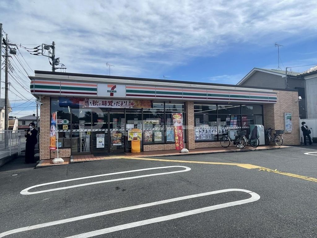 コンビニ　セブンイレブンさいたま大宮自衛隊前店（コンビニ）まで200m
