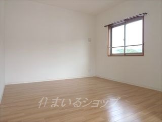 その他部屋・スペース　床はクッションフロアです