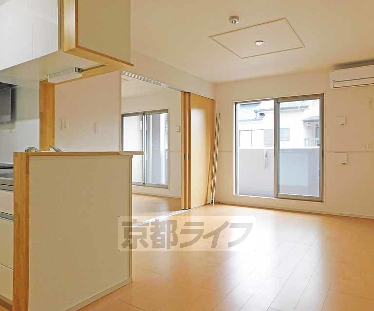 居室・リビング　広いお部屋です