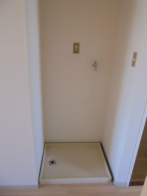 その他　洗濯機置き場　写真は別号室です。