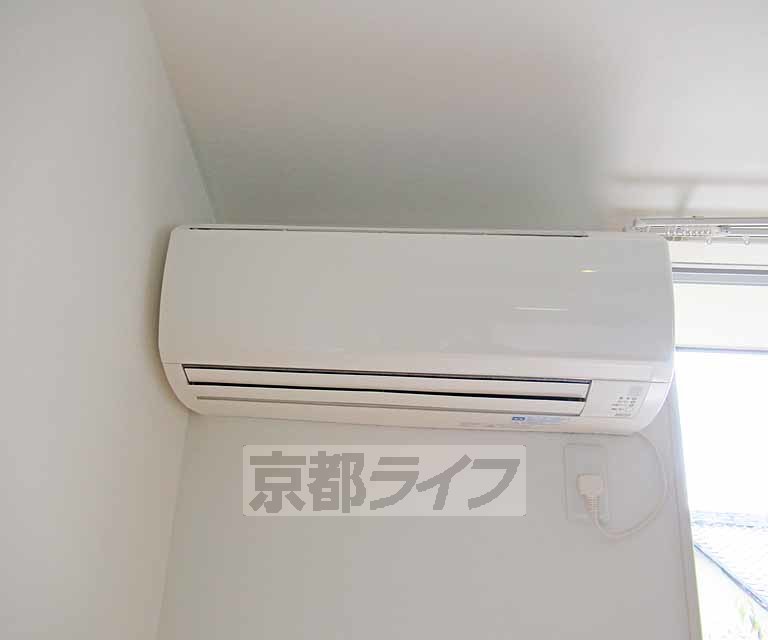 その他設備　真夏と真冬のお部屋を快適にしてくれます