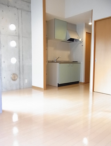 居室・リビング　別部屋の画像を使用しております。