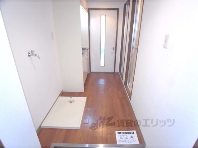 その他部屋・スペース　洋室とキッチンのあいだに扉あります。
