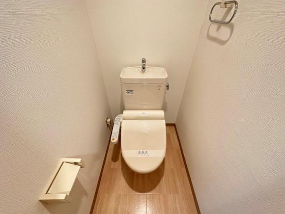 トイレ　※別部屋の写真です