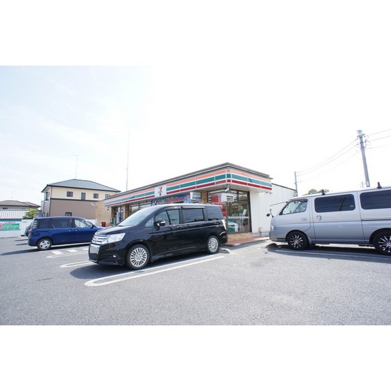 コンビニ　セブンイレブン水戸堀十文字店（コンビニ）まで111m