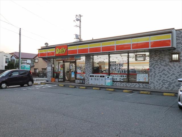コンビニ　デイリーヤマザキ（コンビニ）まで460m