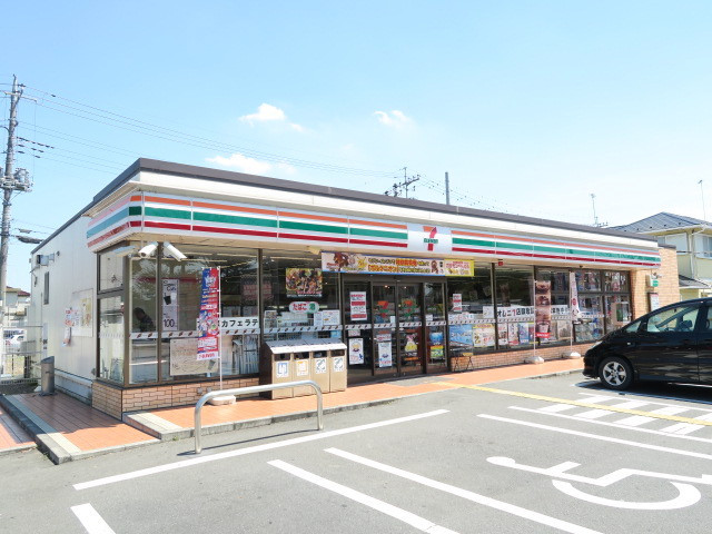 コンビニ　セブンイレブン加須花崎北店（コンビニ）まで750m