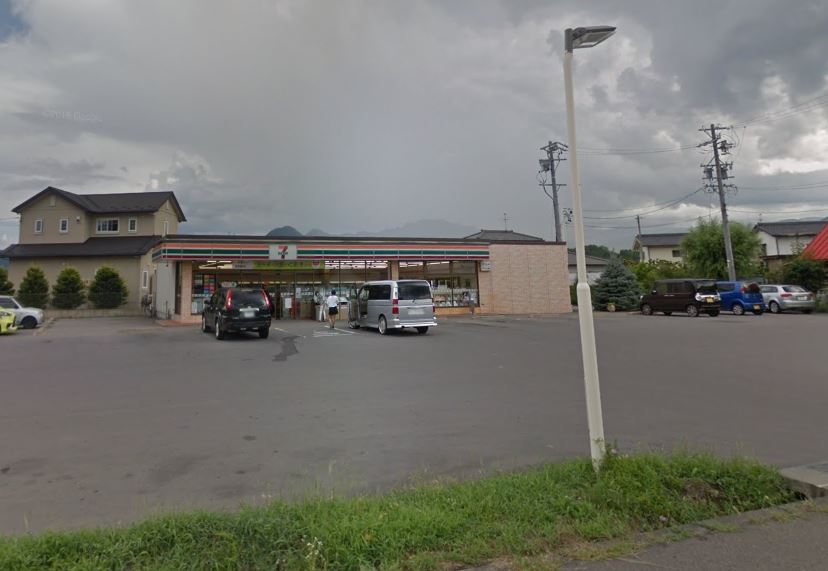 コンビニ　セブンイレブン 上田小泉店（コンビニ）まで862m