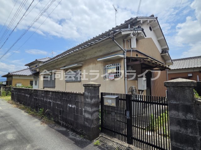 建物外観　外観は落ち着いています