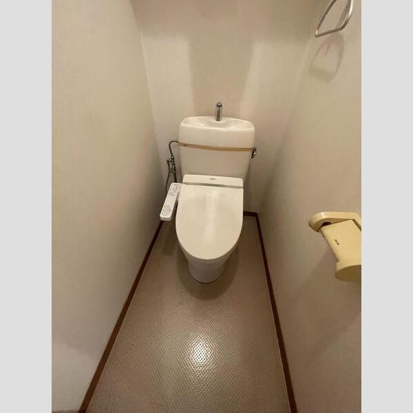 トイレ　別部屋写真です