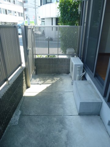バルコニー　別部屋写真です