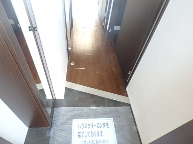 玄関　図面と現状に相違がある場合には現状を優先