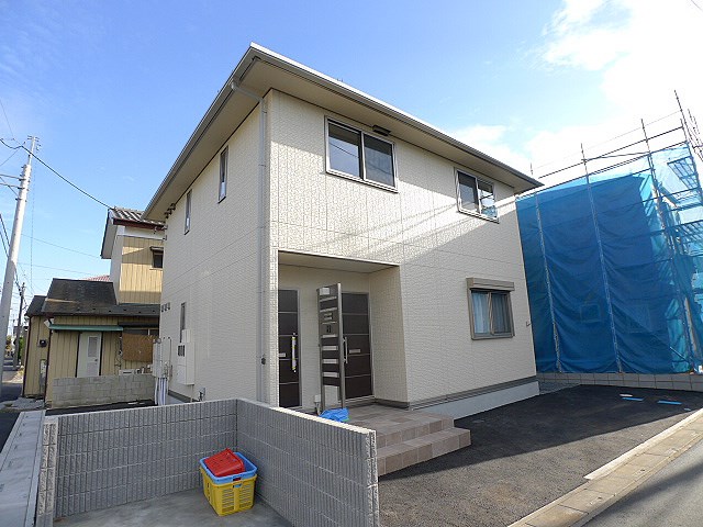 建物外観　スペラーレのご紹介は住まいの窓口　アソシエにお任せ下さい。