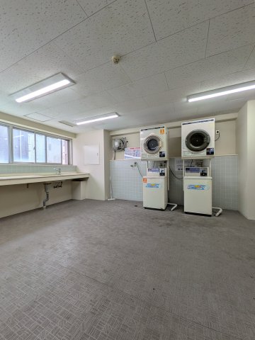 その他　ランドリー室です
