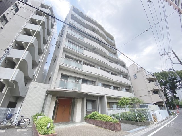 建物外観　外観は落ち着いています☆