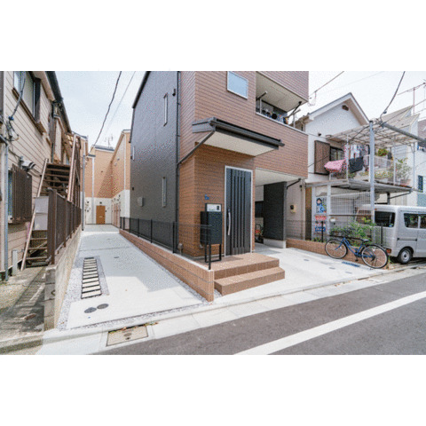 エントランス　建物の共有部分です。