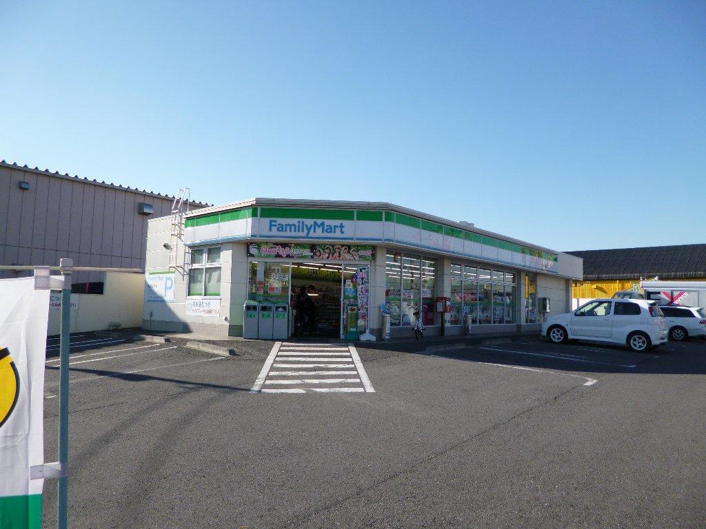 コンビニ　ファミリーマート・成田飯田町店（コンビニ）まで139m