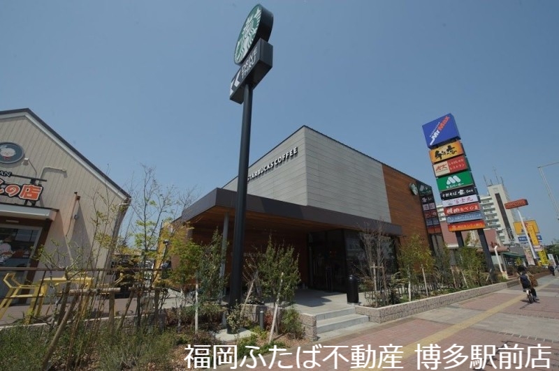 ショッピングセンター　ウエストコート姪浜（ショッピングセンター）まで2013m