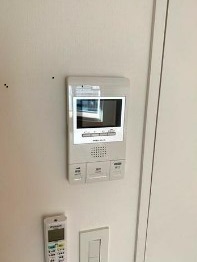 セキュリティ　モニター付きインターホンで防犯面も安心です！