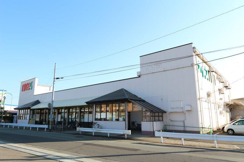 スーパー　ナイス仁井田店（スーパー）まで850m