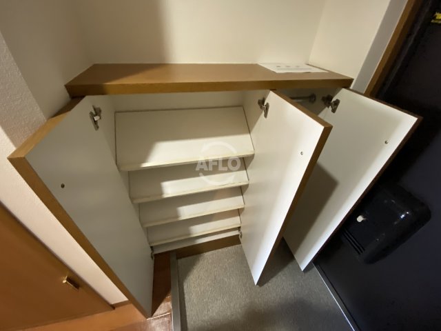 収納　エスリード梅田新道第2　下駄箱