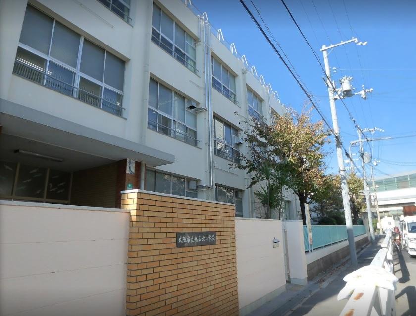 小学校　九条北小学校（小学校）まで600m