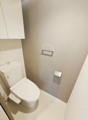 トイレ　別部屋参考写真、現況優先にな…