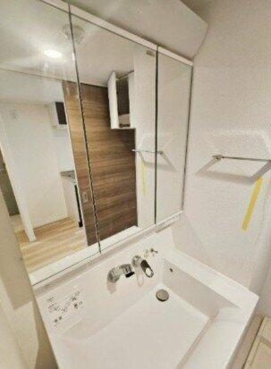 洗面設備　別部屋参考写真、現況優先にな…