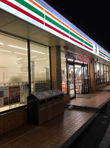 コンビニ　セブンイレブン 横浜峰沢町店（コンビニ）まで188m