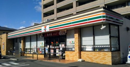 コンビニ　セブンイレブン 名古屋上飯田通1丁目店（コンビニ）まで130m