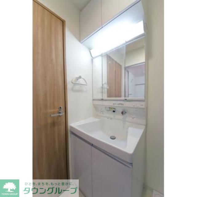 洗面設備　※写真は同タイプ住戸です。
