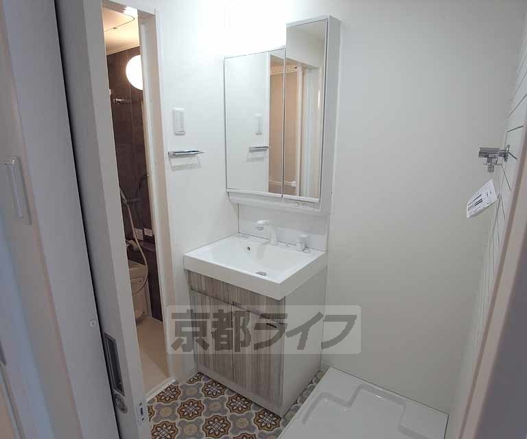 洗面設備　身支度完璧シャンプードレッサー