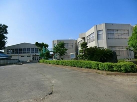 小学校　つくば市立栄小学校（小学校）まで2520m