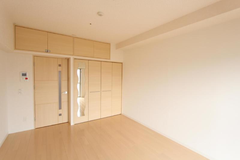 居室・リビング　同タイプ別部屋写真です。現況優先となります。