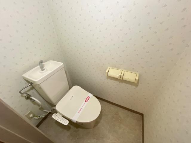 トイレ　シャワー付トイレ