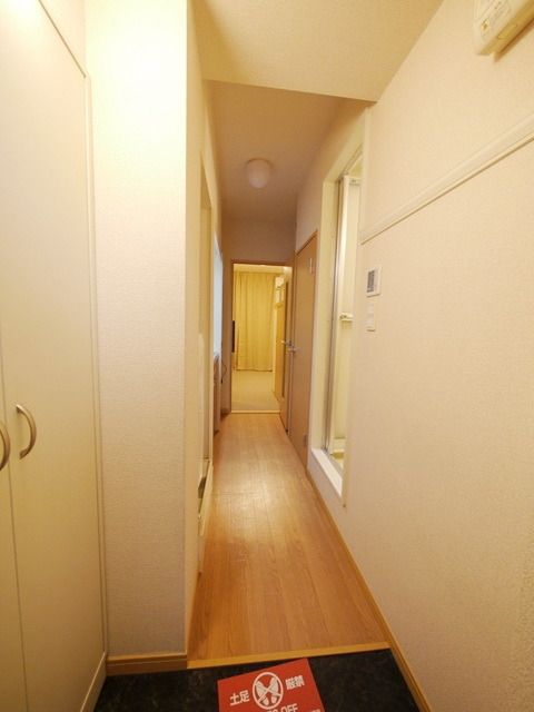 玄関　★綺麗でゆったりとした玄関スペースです★