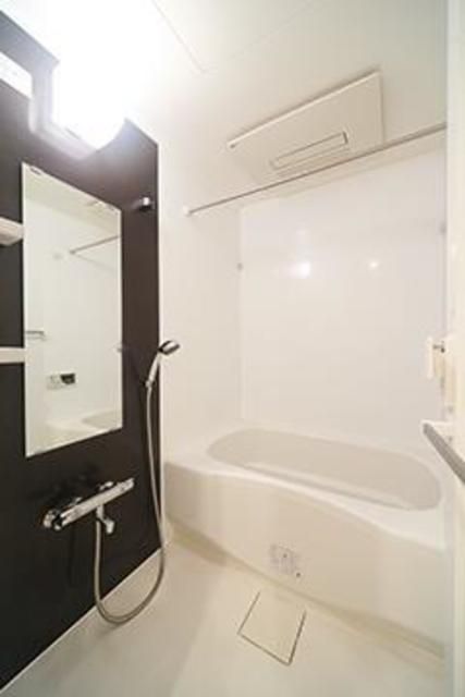 バス・シャワールーム　※写真は同タイプ住戸です。