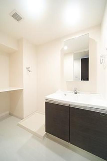 洗面設備　※写真は同タイプ住戸です。
