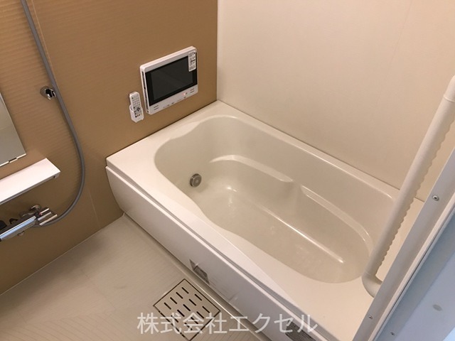 バス・シャワールーム　追い焚き機能付きです。
